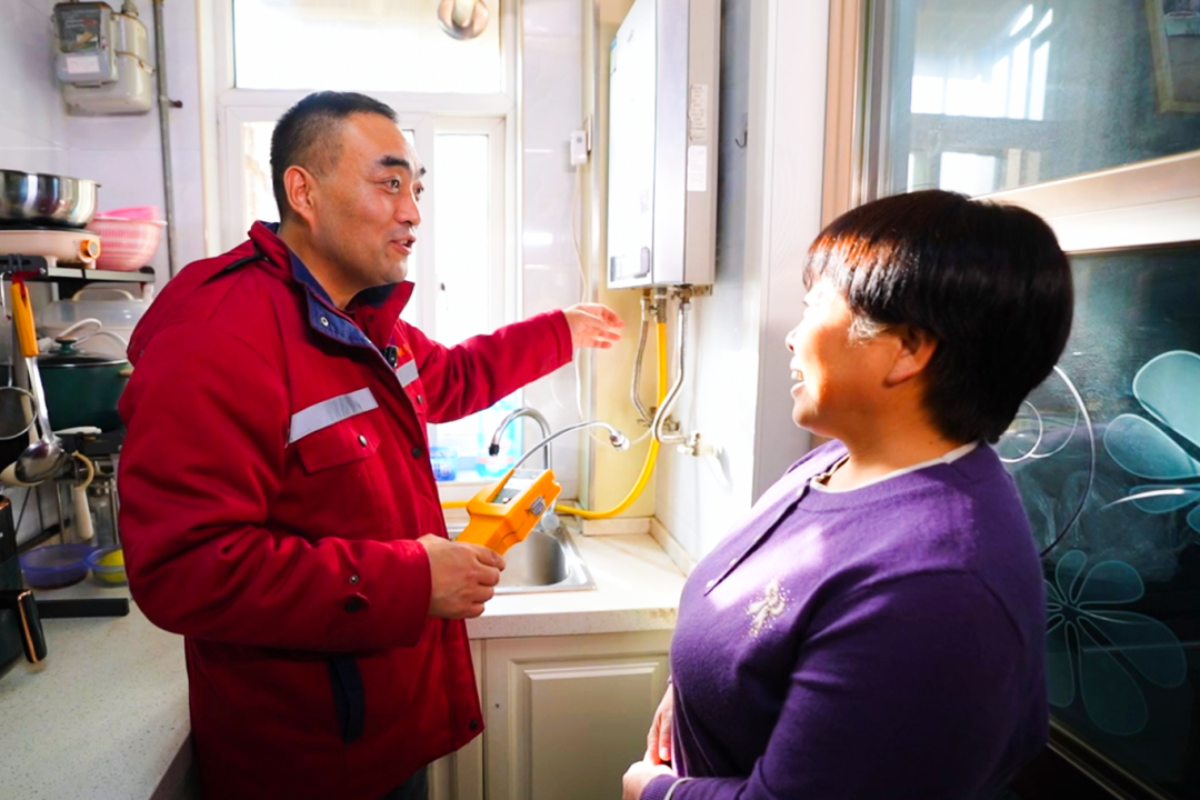 【奋进新征程·榜样在身边】燃气管线上的“安全卫士”——记全市优秀共产党员市经纬燃气有限公司管线所所长吕锋